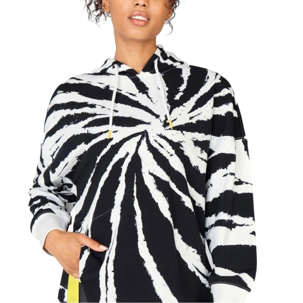 Fabletics Jasmine Side Slit Pullover Size Small B… - image 2